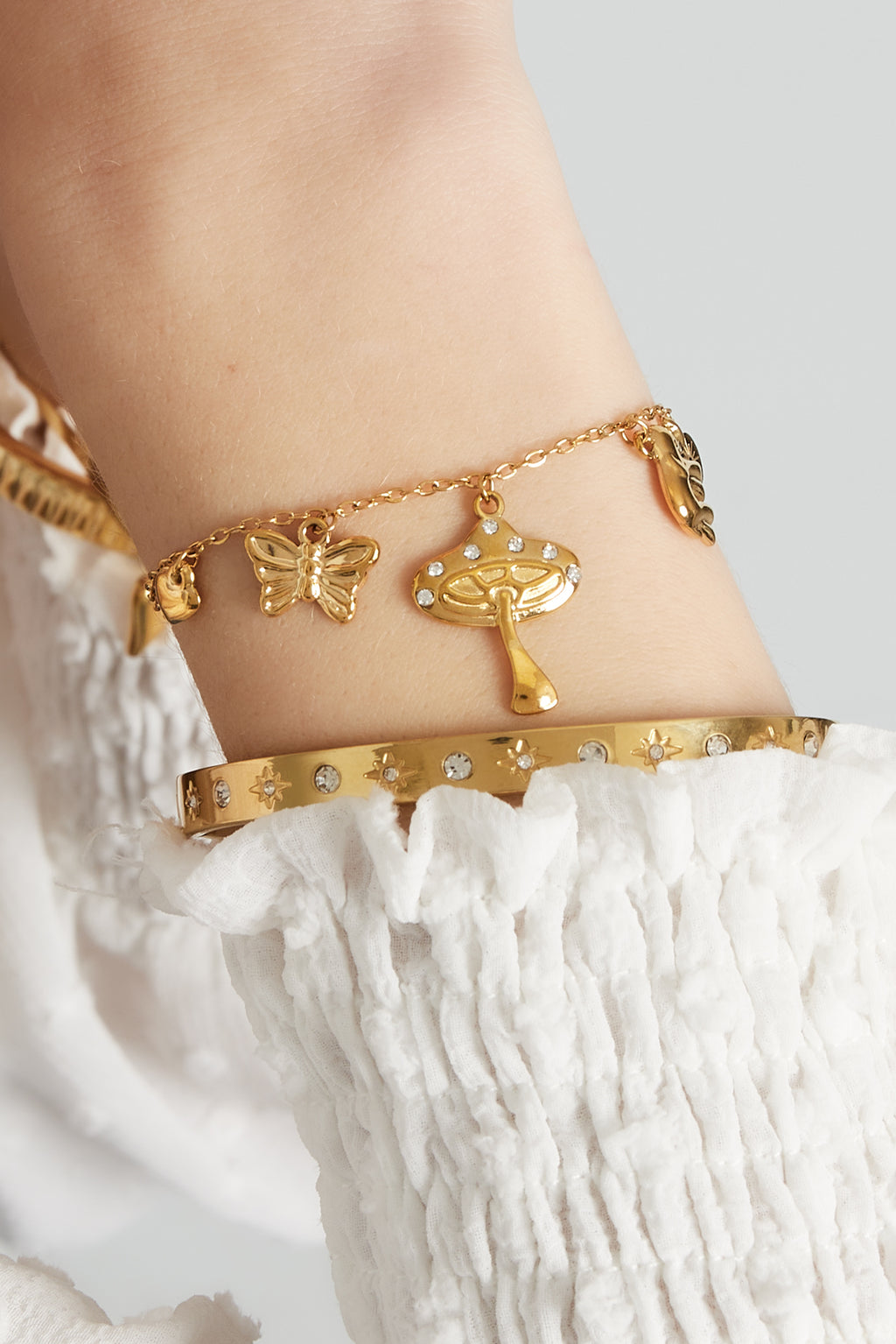 braccialetto con ciondolo sussurri selvaggi