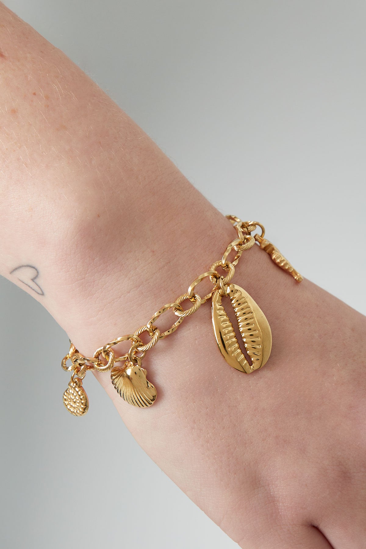 braccialetto con ciondolo mare selvaggio