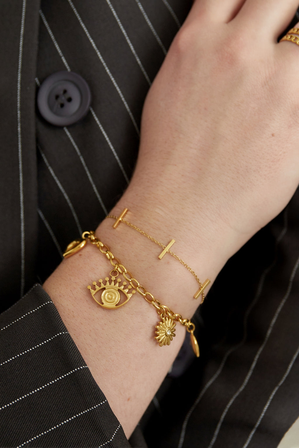 braccialetto charm wonderland